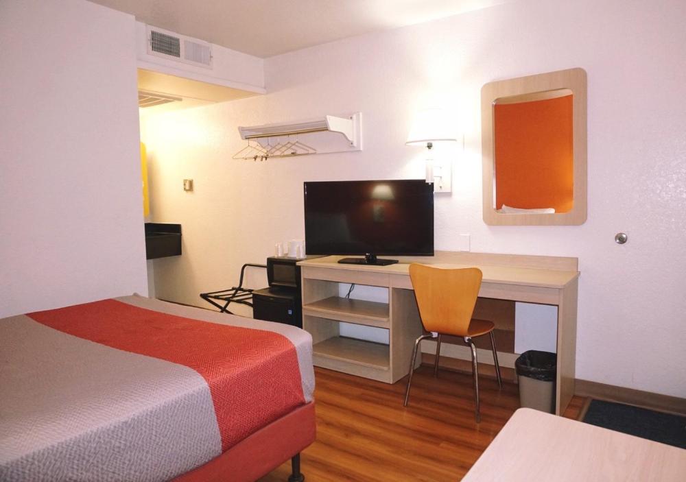 Premium Quadruple Room interior